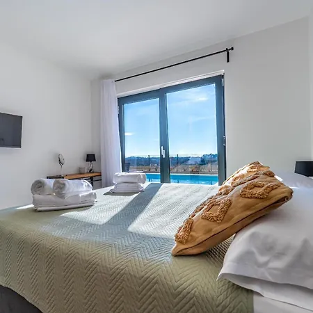 Aura Holiday home